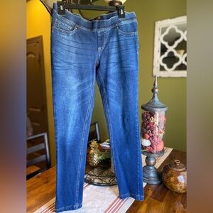 EUC Seven Pull On Jeggings